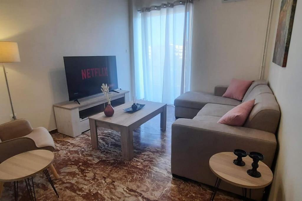 Comfort Apartment In The City Kalamata Ngoại thất bức ảnh